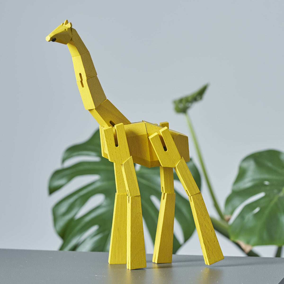 Morphits ® Giraffe Wooden Toy: Elevate Playtime with Tall Tales in our Wooden Playset World - Yoshiaki Ito Design Stand Y4
